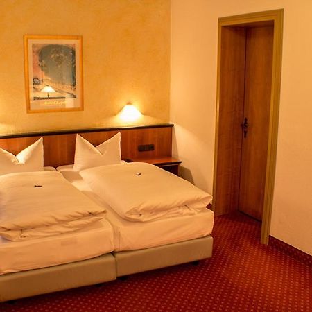 Garni Hotel Schmaus Viechtach Exterior foto